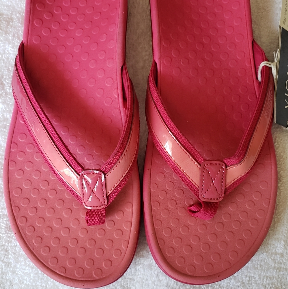 Vionic Sandles